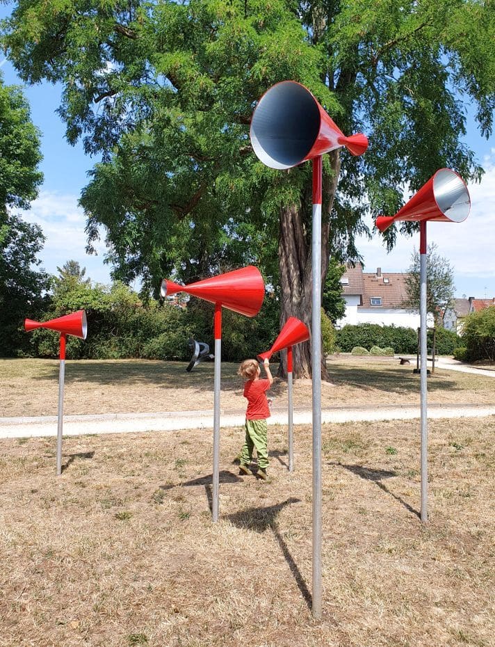 Flüstertüte (loud-hailer) @ sculpture garden Mörfelden-Walldorf, GER